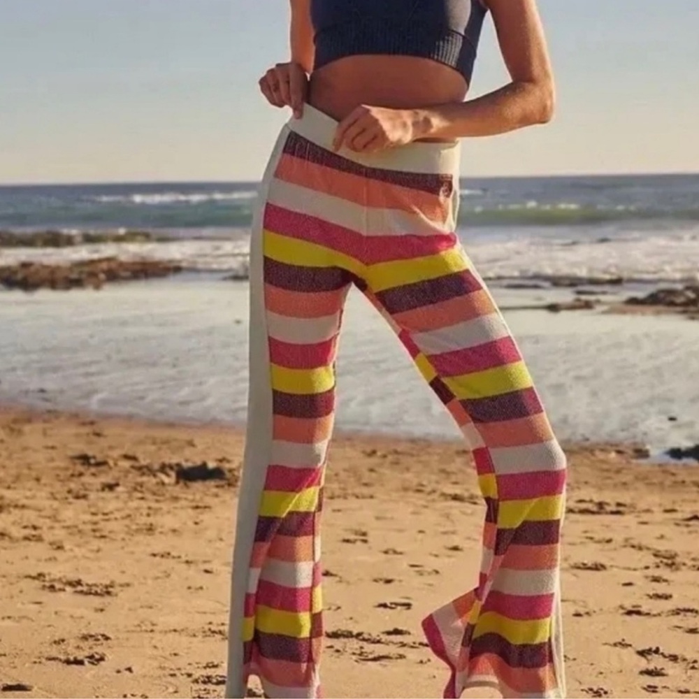 Free People Movement Melody Kick Flares Sherbet Stripe Yoga Pants Size Large EUC